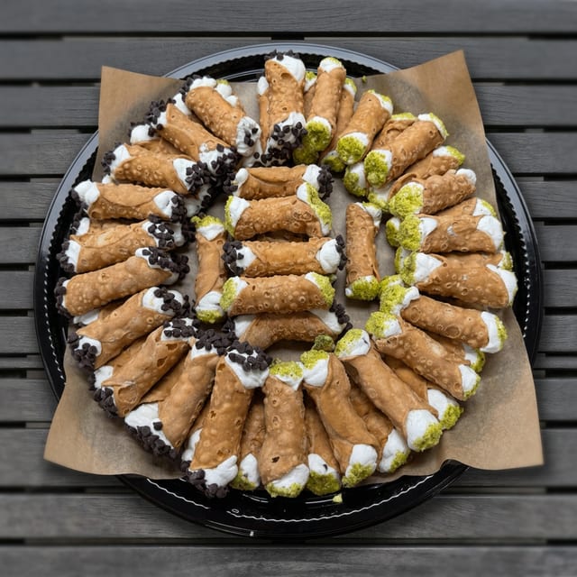 Cannolis.