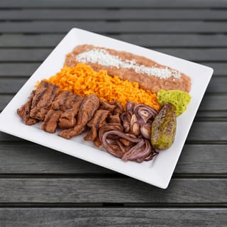 Carne asada plate